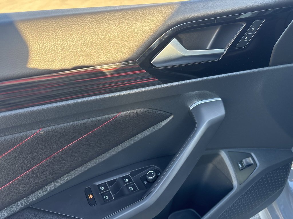 Used 2024 Volkswagen Jetta GLI Autobahn image 20