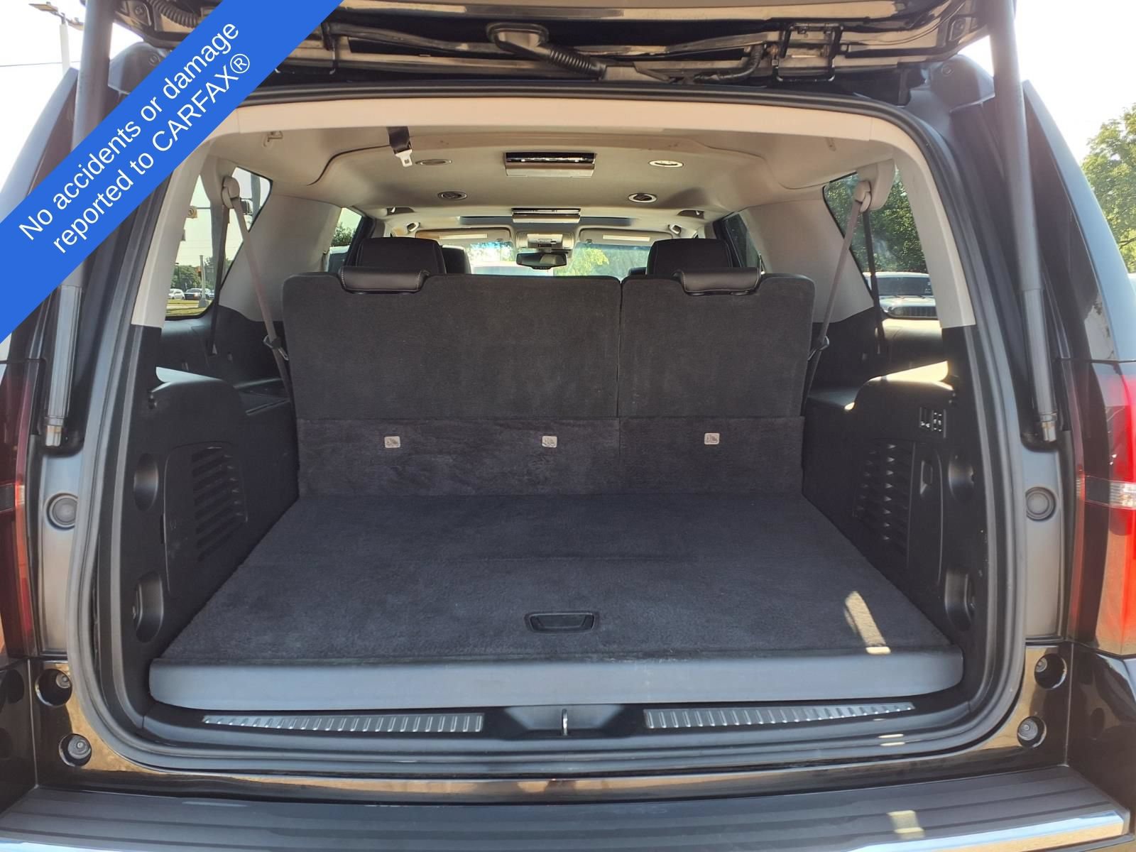 Used 2017 Chevrolet Suburban Premier AWD/4WD image 11