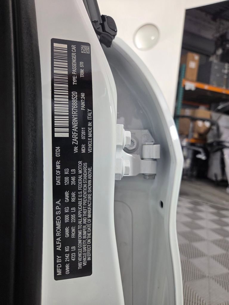 Used 2024 Alfa Romeo Giulia Ti w/ Active Assist Plus Package image 10