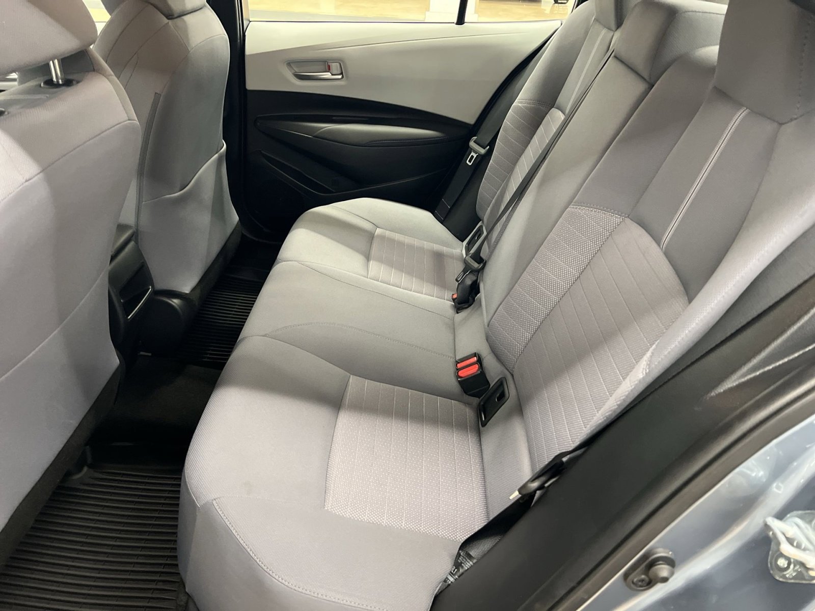 Used 2020 Toyota Corolla SE image 25