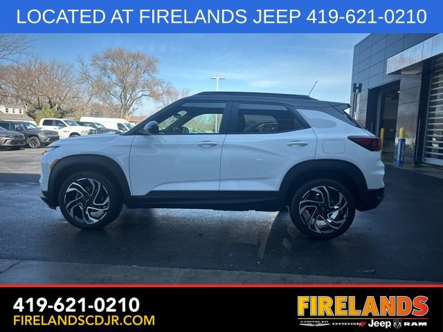 Used 2024 Chevrolet TrailBlazer RS w/ Driver Confidence Package image 5