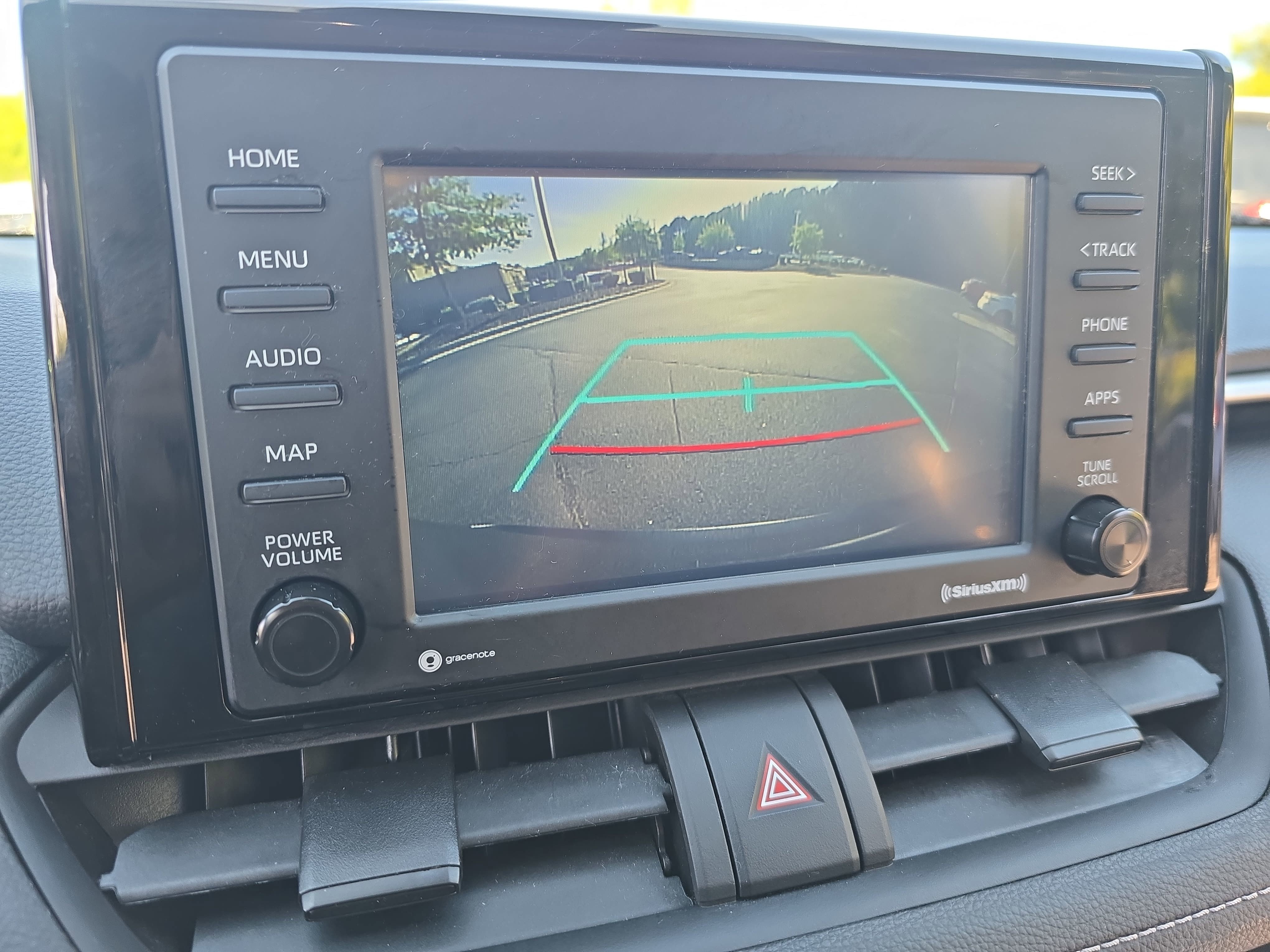 Used 2022 Toyota RAV4 XLE AWD/4WD image 19