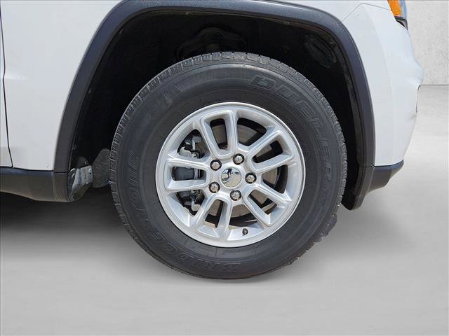 Used 2019 Jeep Grand Cherokee Laredo image 22