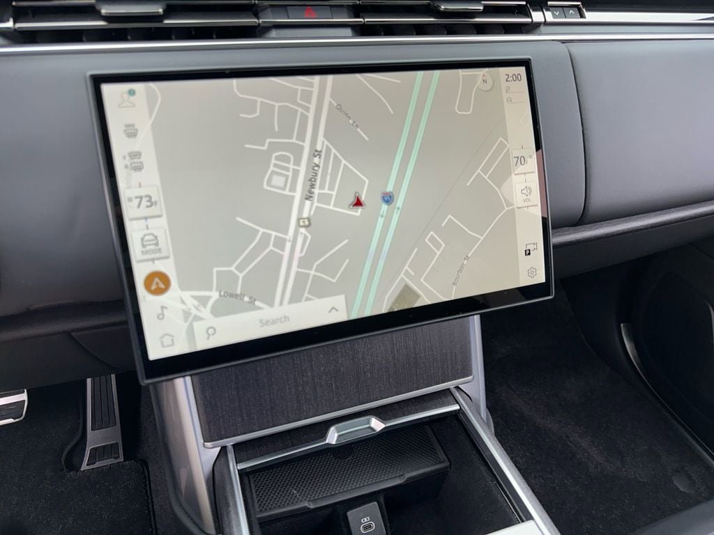 Used 2024 Land Rover Range Rover SE AWD/4WD image 24