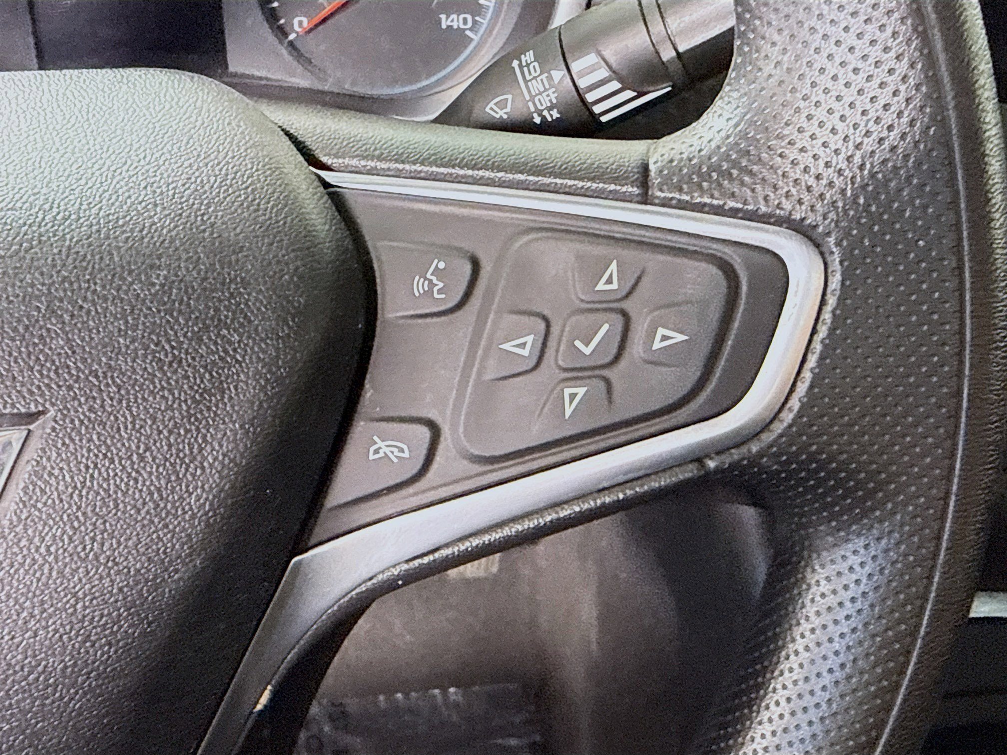 Used 2022 Chevrolet Malibu LT FWD image 15