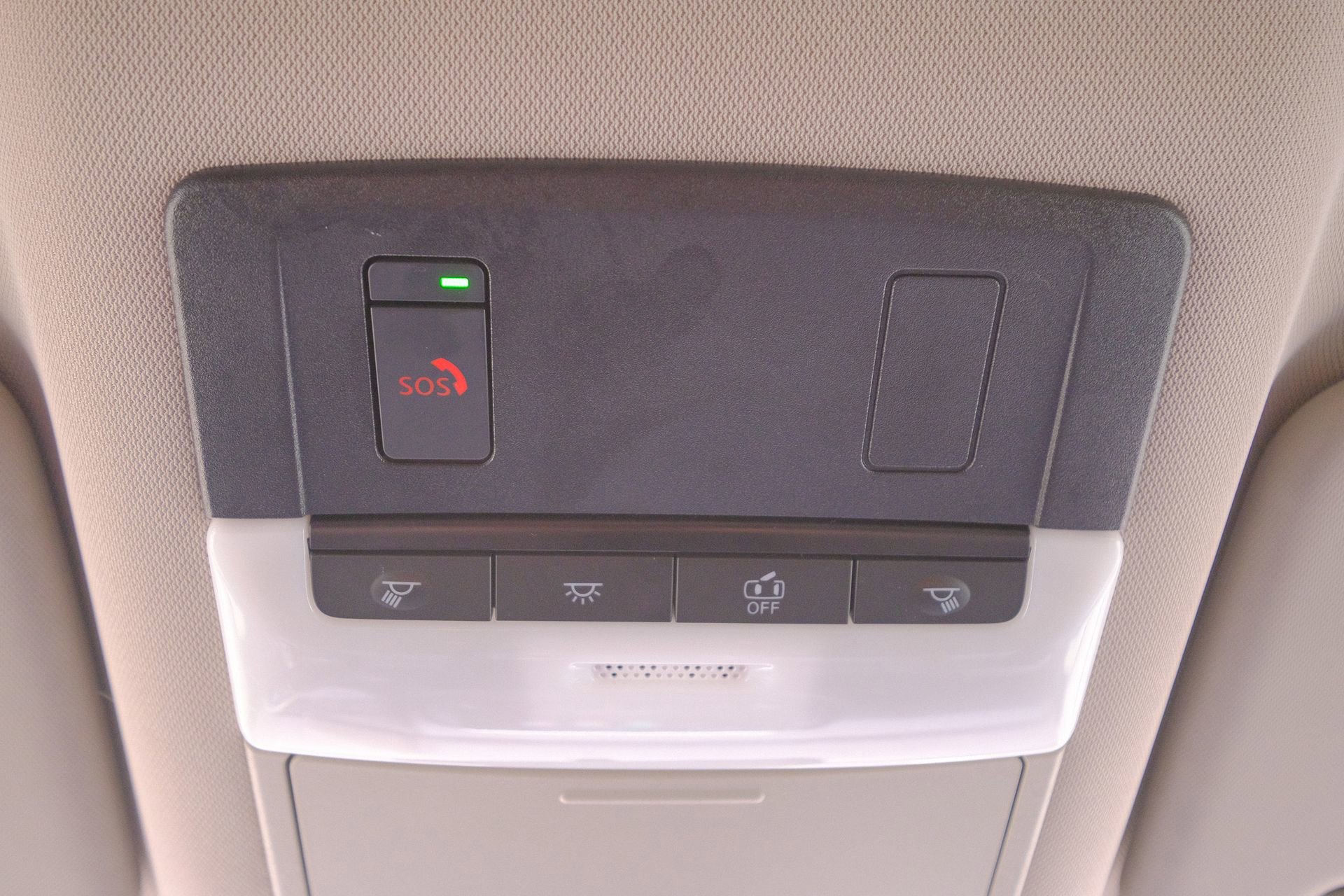 Used 2023 Nissan Rogue SV image 33