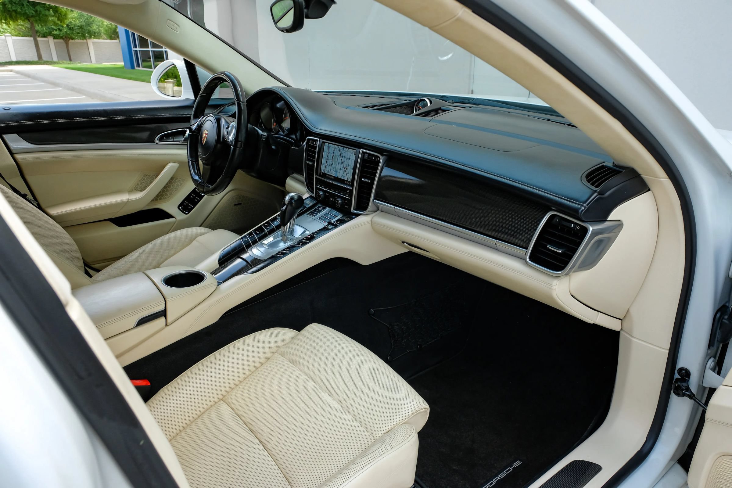 Used 2013 Porsche Panamera S RWD image 16