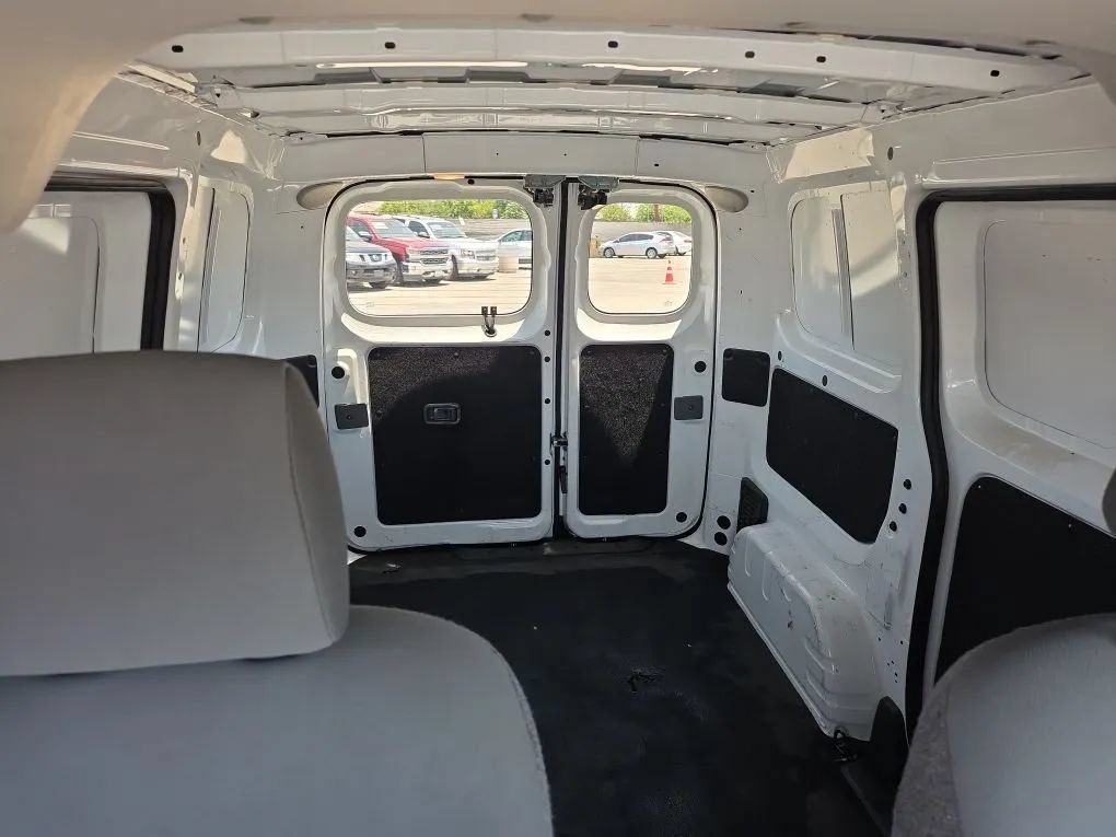 Used 2017 Nissan NV200 SV w/ Technology Package FWD image 14