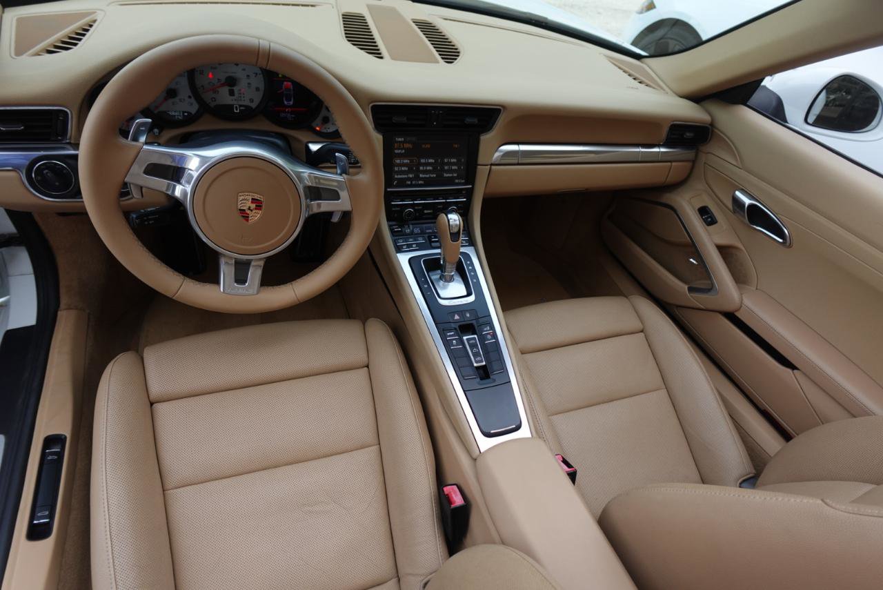 Used 2014 Porsche 911 Carrera 4 image 11