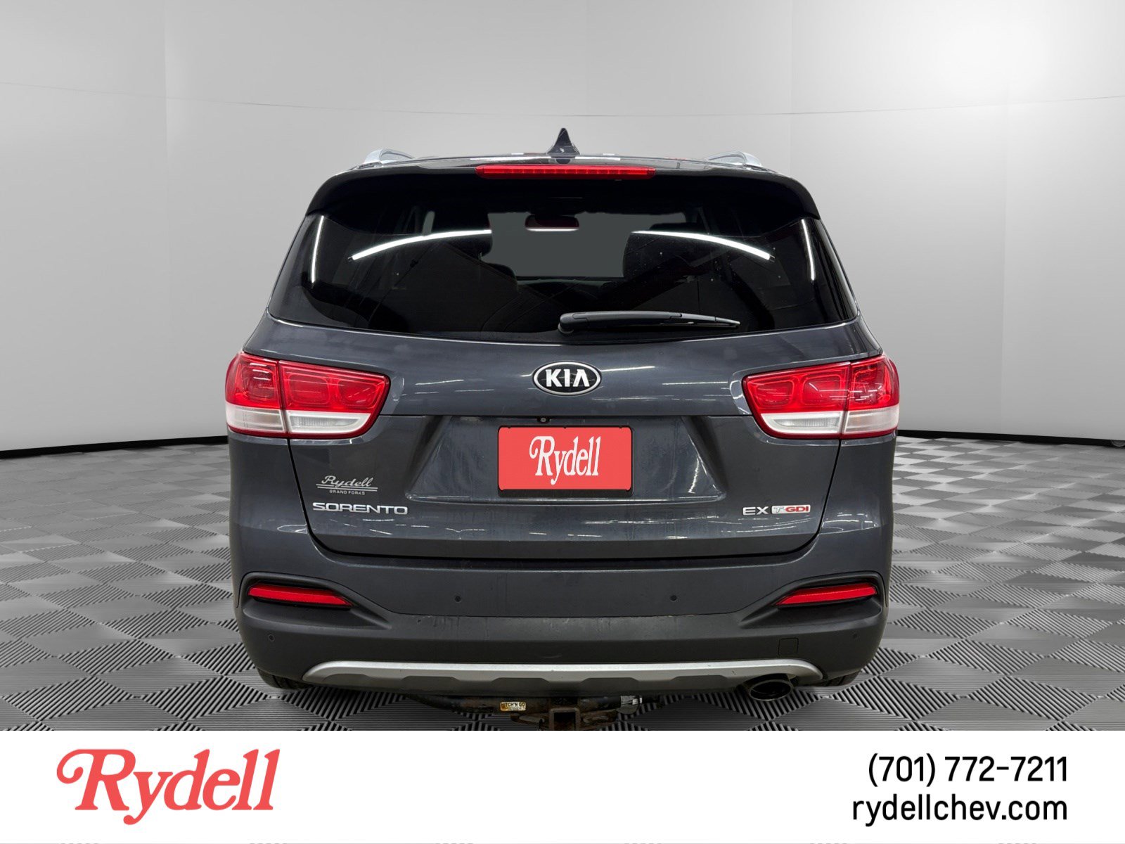 Used 2016 Kia Sorento EX image 4