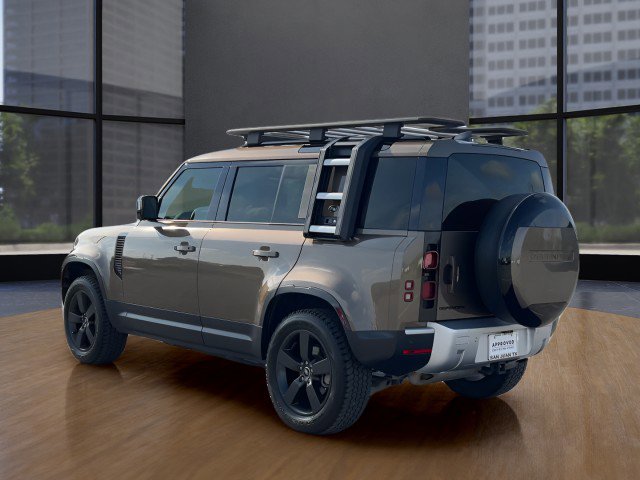 Used 2024 Land Rover Defender 110 S image 3