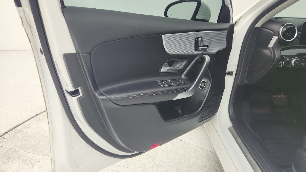 Used 2019 Mercedes-Benz A 220 image 24