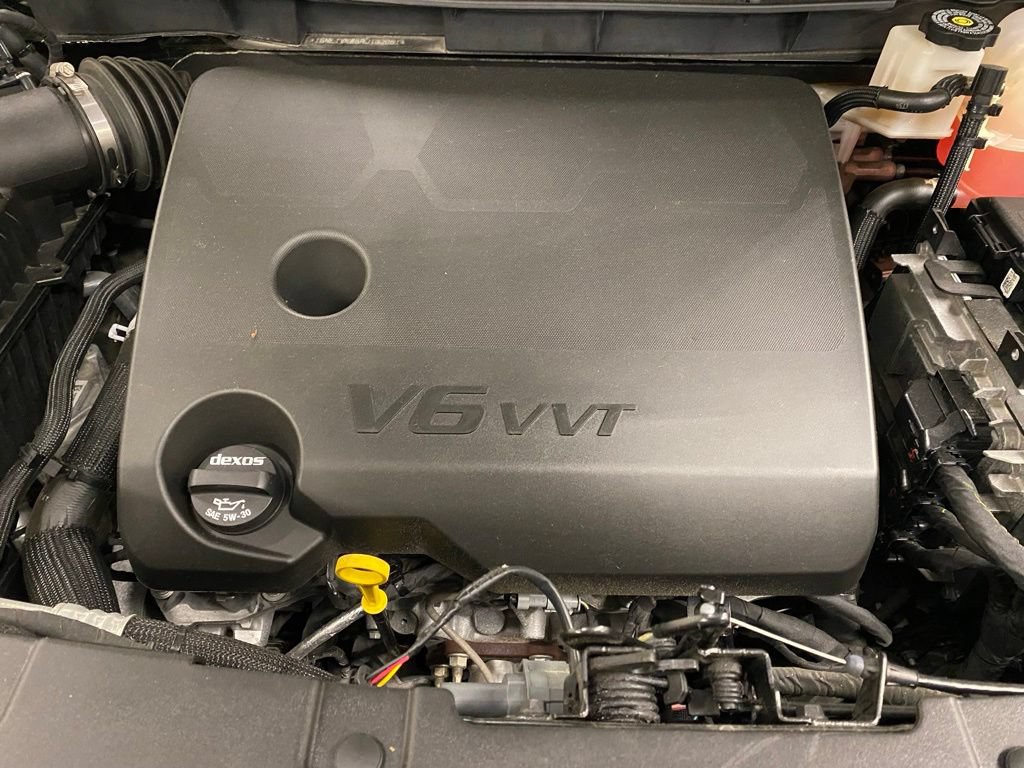 Used 2024 Chevrolet Traverse LT w/ LPO, Floor Liner Package AWD/4WD image 4