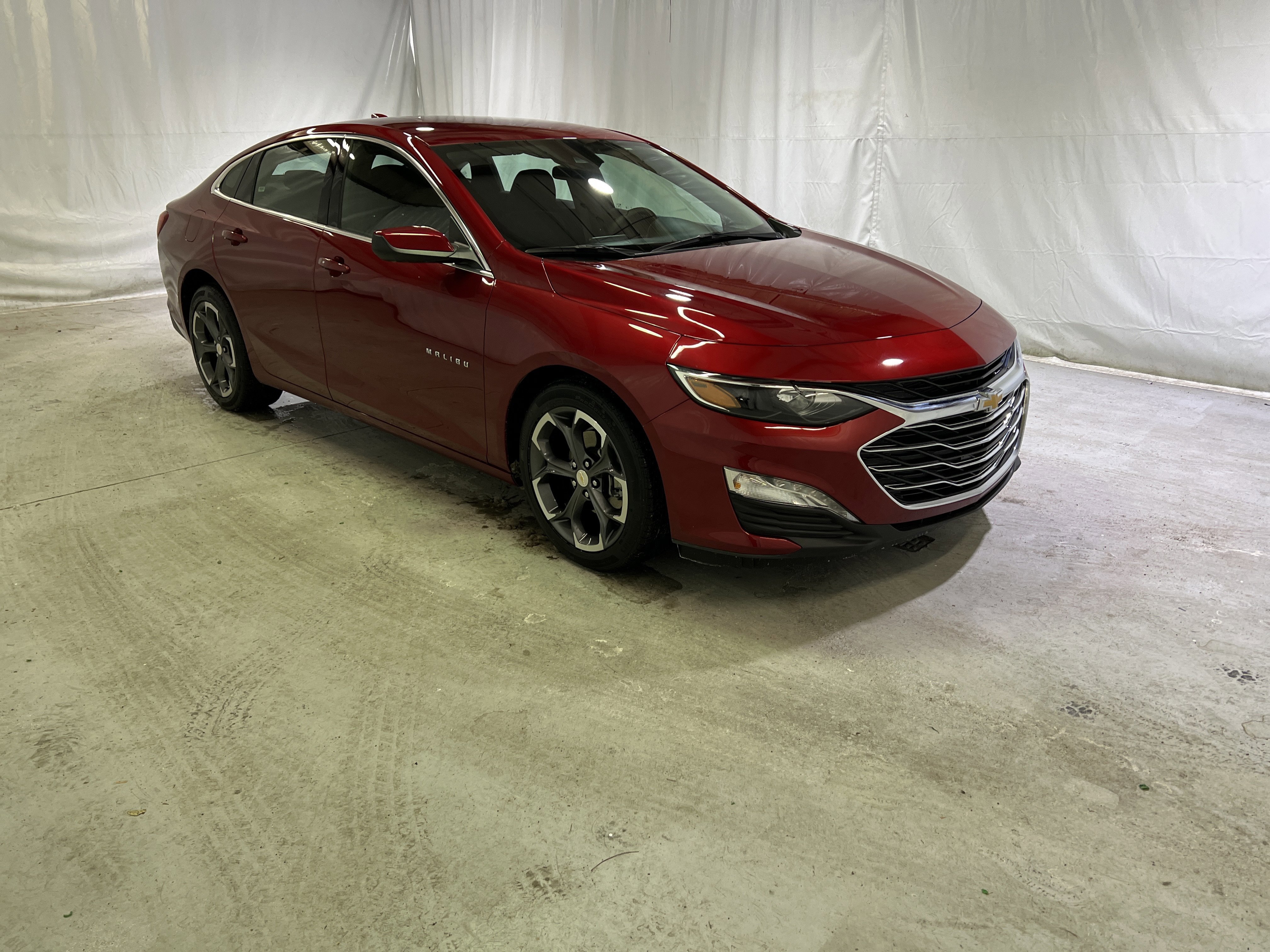 Certified 2024 Chevrolet Malibu LT image 2