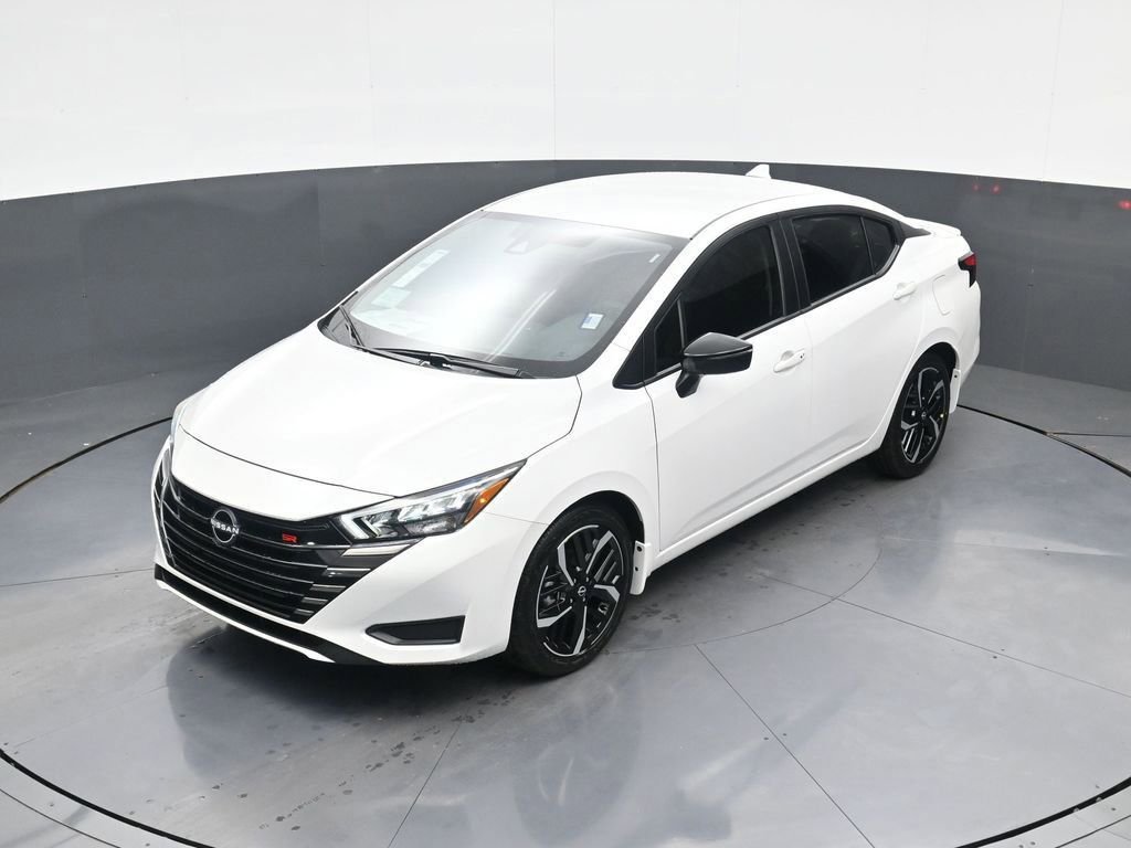 New 2025 Nissan Versa SR w/ Trunk Package FWD image 1