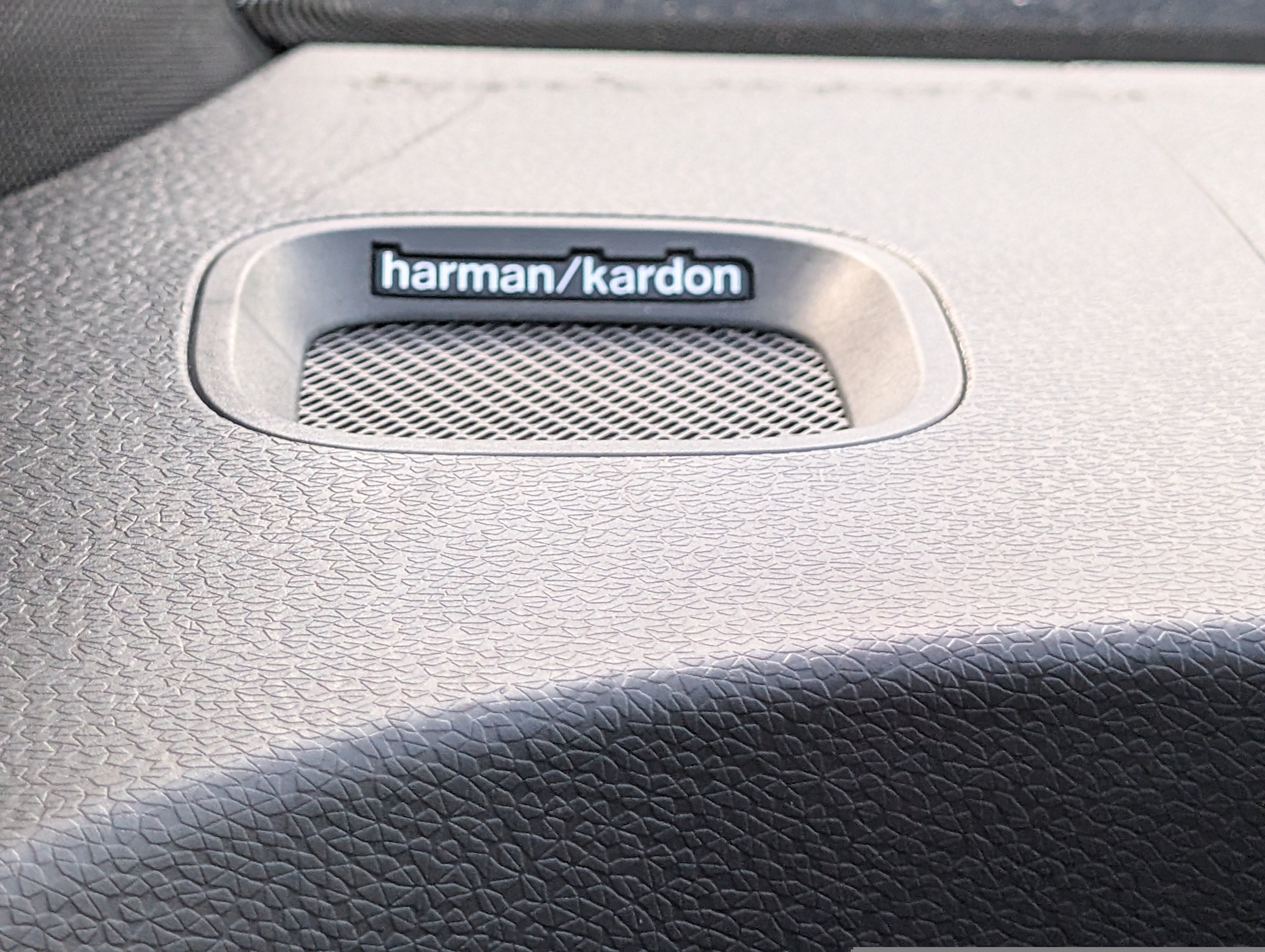 Used 2025 Volkswagen ID. Buzz 1st Edition AWD/4WD image 23