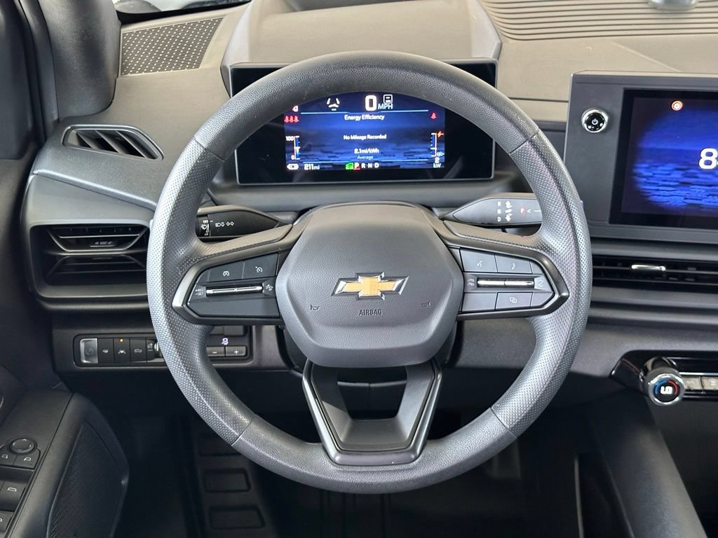 Used 2024 Chevrolet Silverado EV W/T AWD/4WD image 15