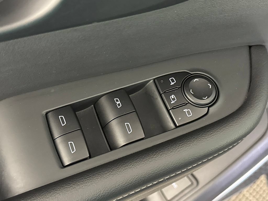 Certified 2025 Buick Enclave Preferred AWD/4WD image 32