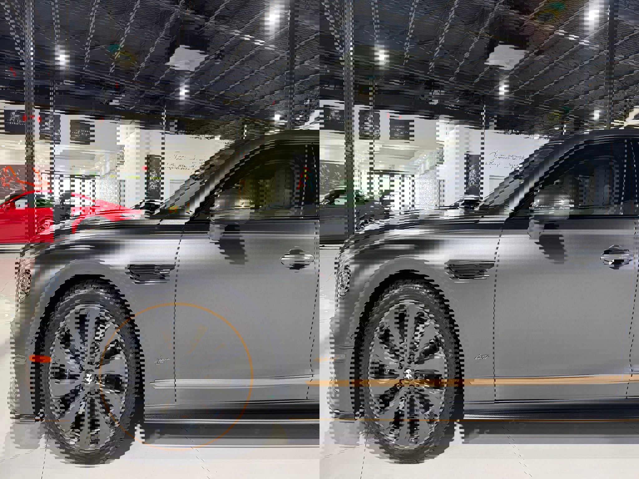 Used 2022 Bentley Flying Spur Plug-In Hybrid image 50