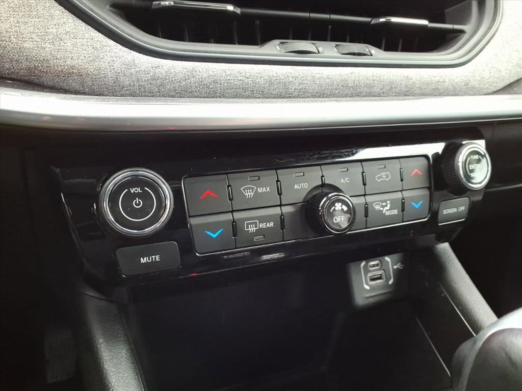 Certified 2022 Jeep Compass Latitude w/ Convenience Group image 16