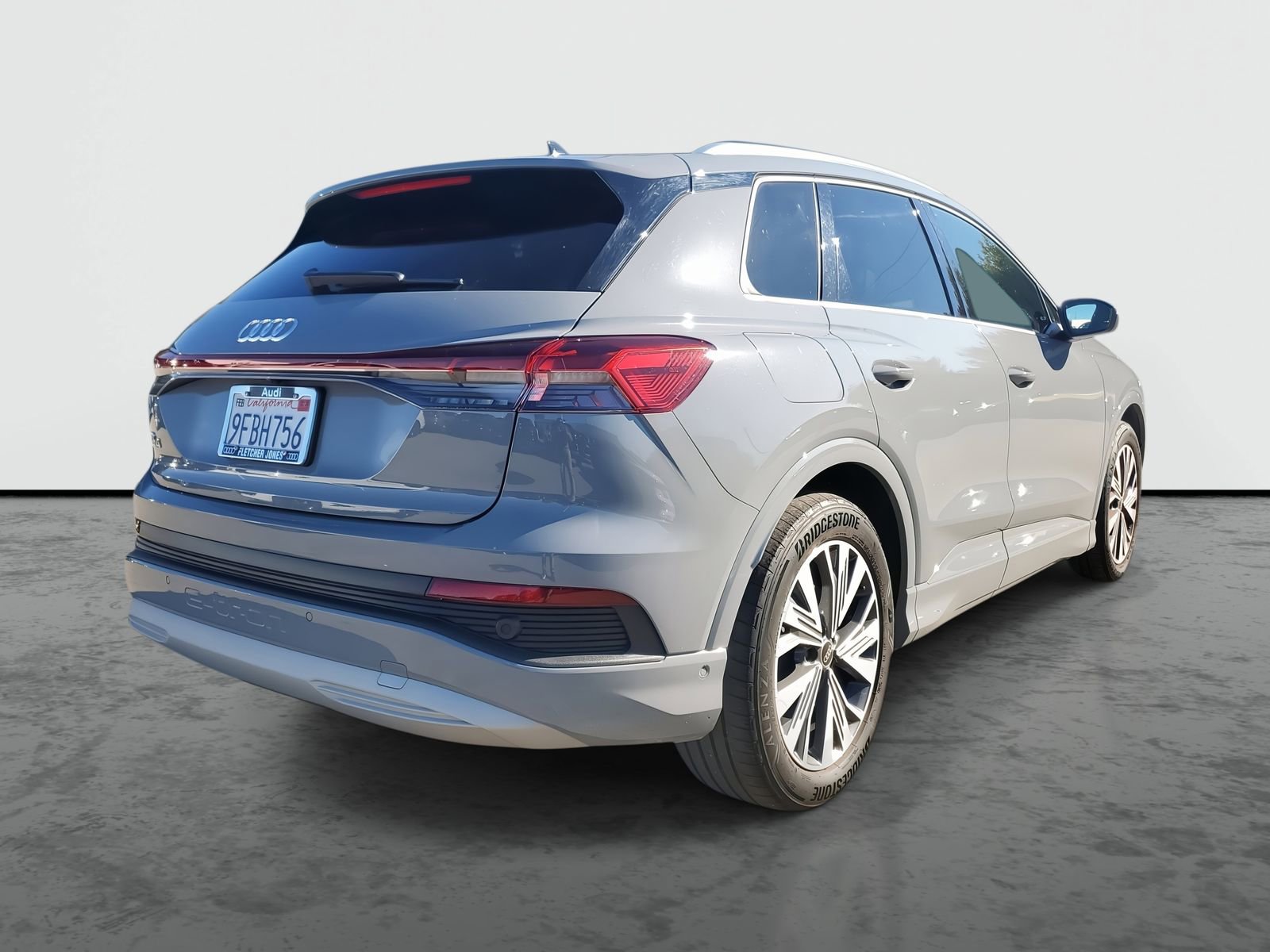 Used 2023 Audi Q4 e-tron Premium Plus w/ Premium Plus image 4