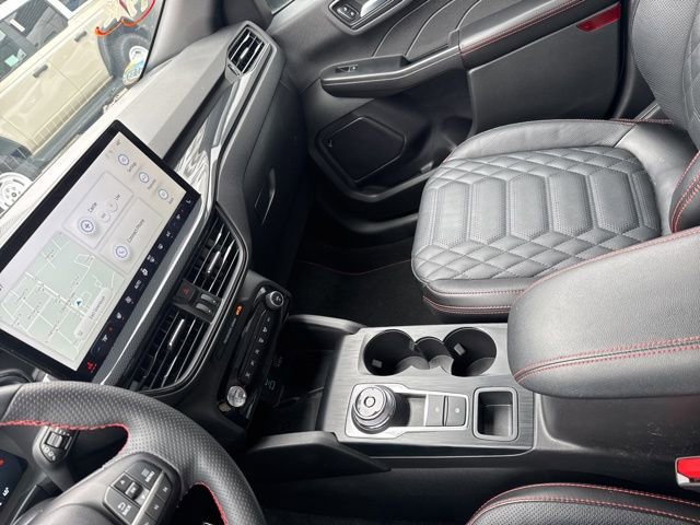 Used 2023 Ford Escape ST-Line Elite w/ Premium Technology Package AWD/4WD image 30