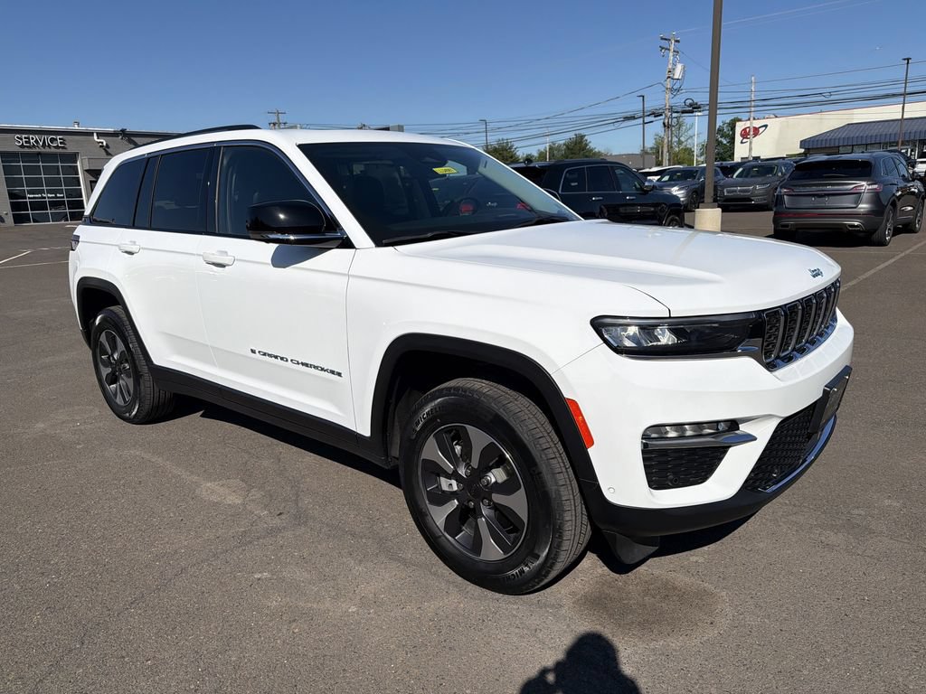 Used 2022 Jeep Grand Cherokee Limited 4xe w/ Luxury Tech Group II AWD/4WD image 7