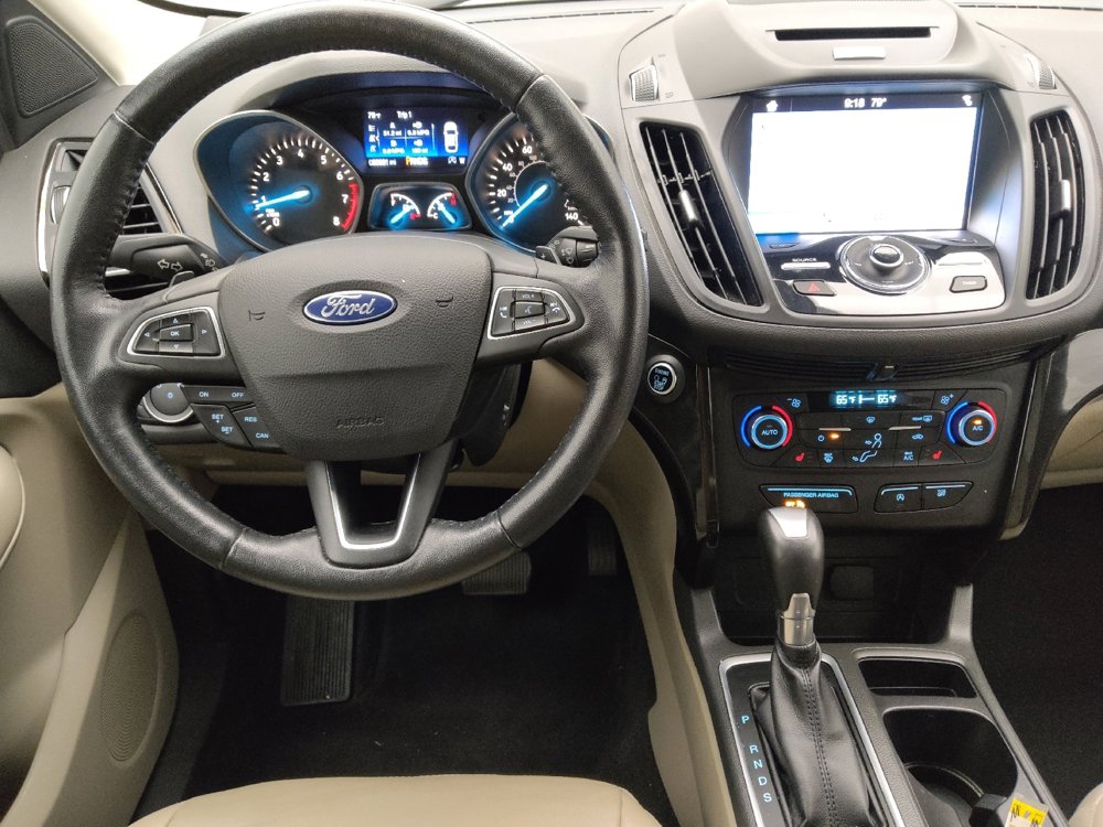 Used 2017 Ford Escape Titanium image 22