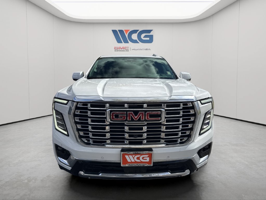 Used 2025 GMC Yukon XL Denali AWD/4WD image 8