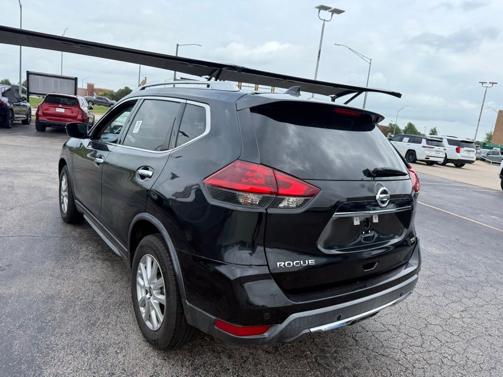 Used 2019 Nissan Rogue SV image 10