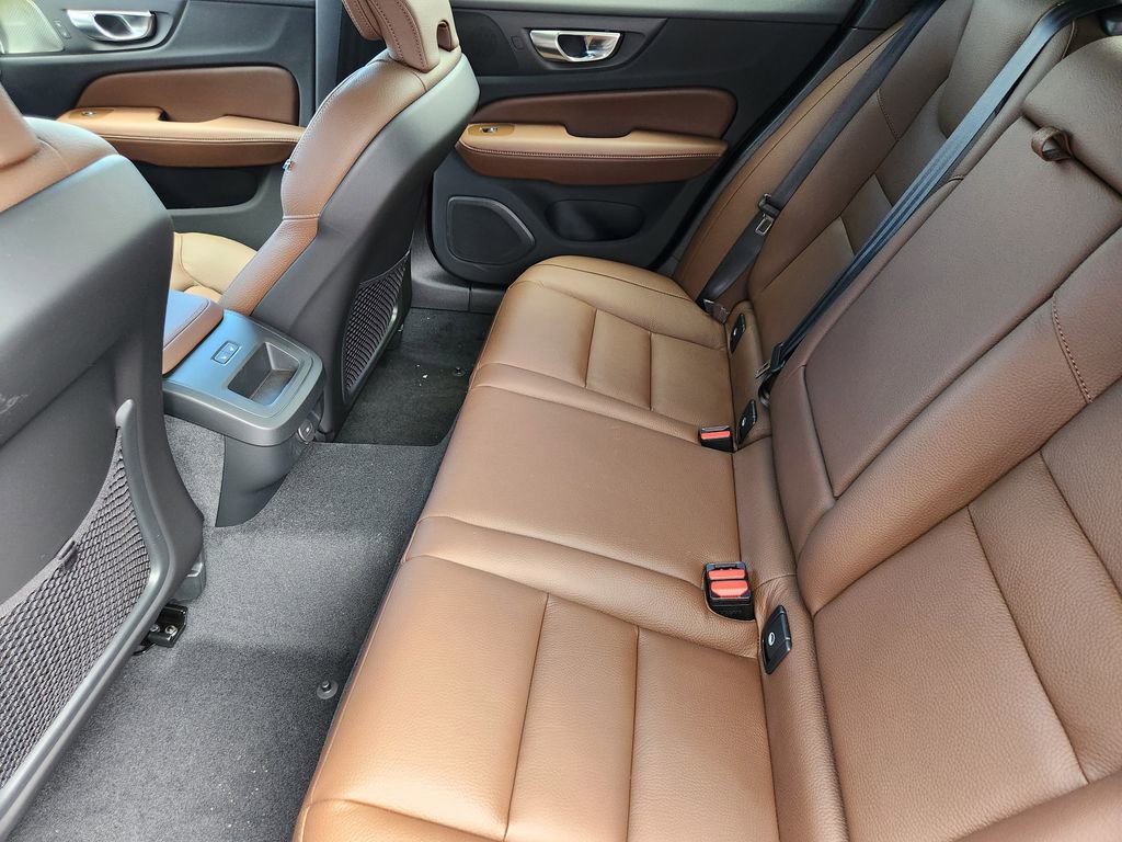 New 2026 Volvo V60 B5 Cross Country Plus w/ Climate Package image 19