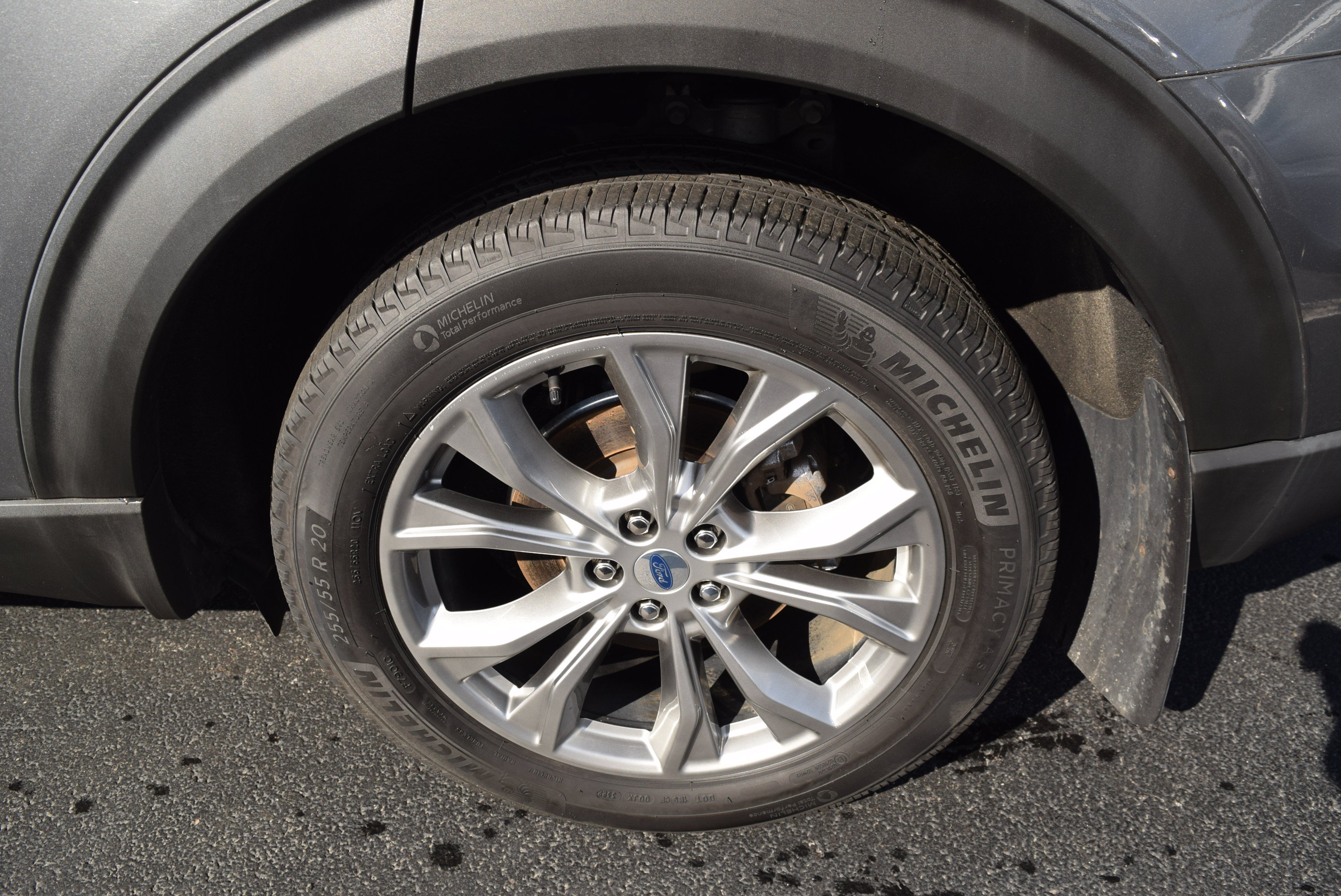Used 2022 Ford Explorer XLT w/ Equipment Group 202A AWD/4WD image 7