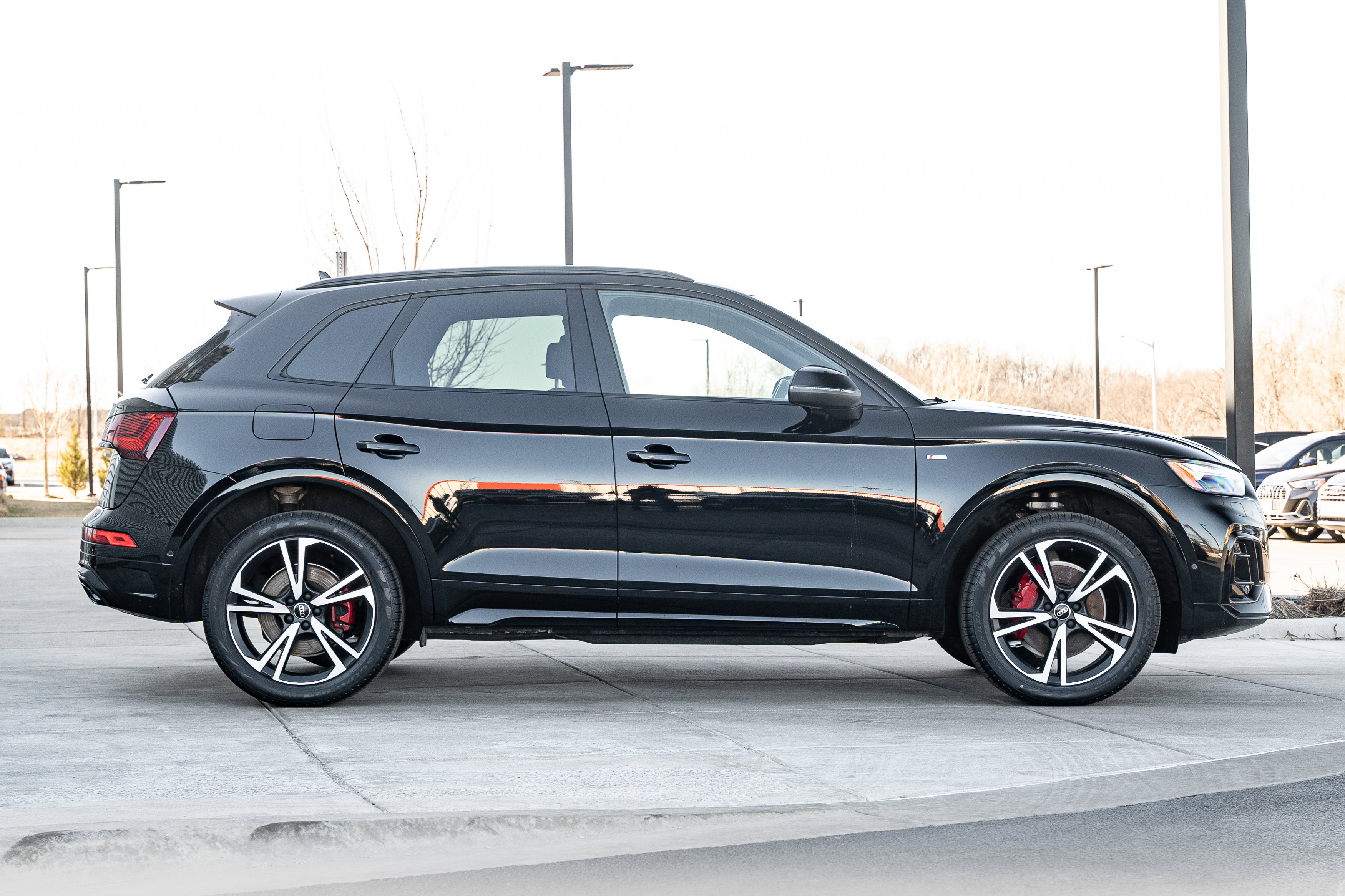 Certified 2025 Audi Q5 Prestige image 3