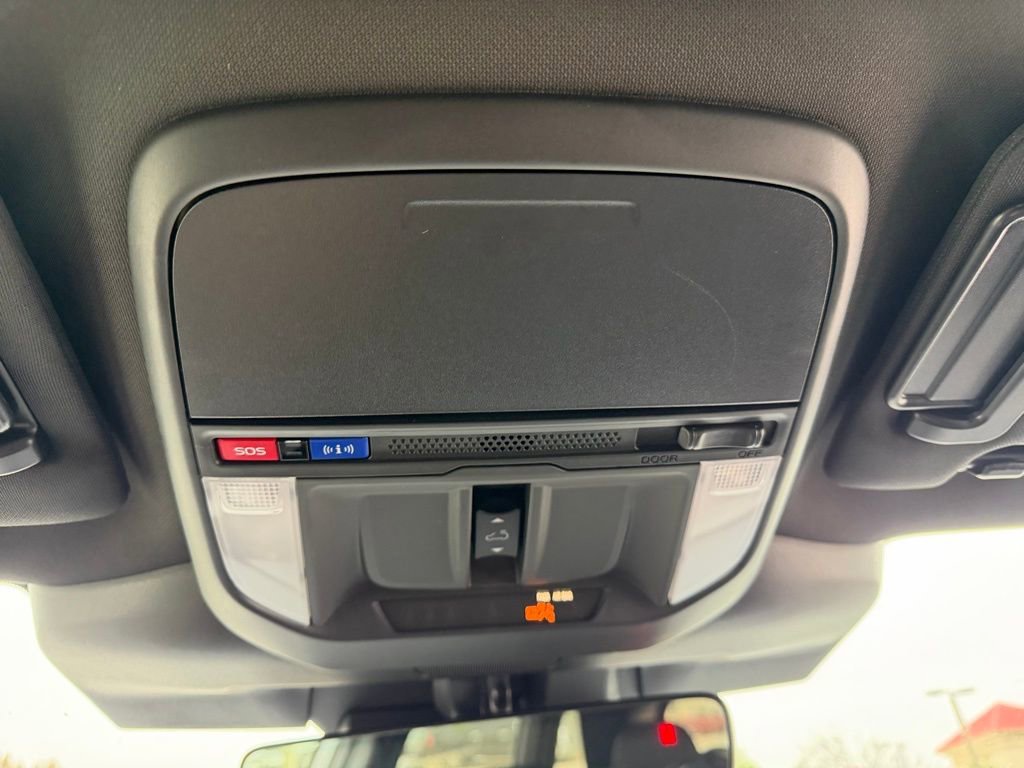 Used 2025 Subaru Forester Sport w/ Protection Package image 32