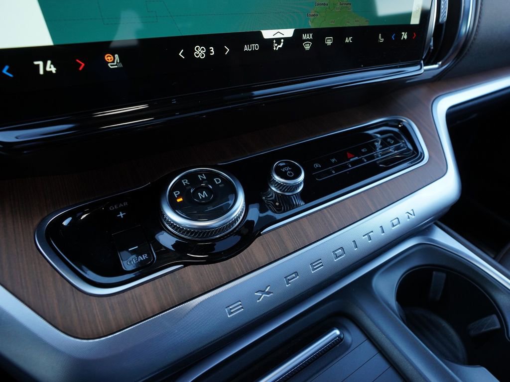 New 2025 Ford Expedition Max King Ranch image 18