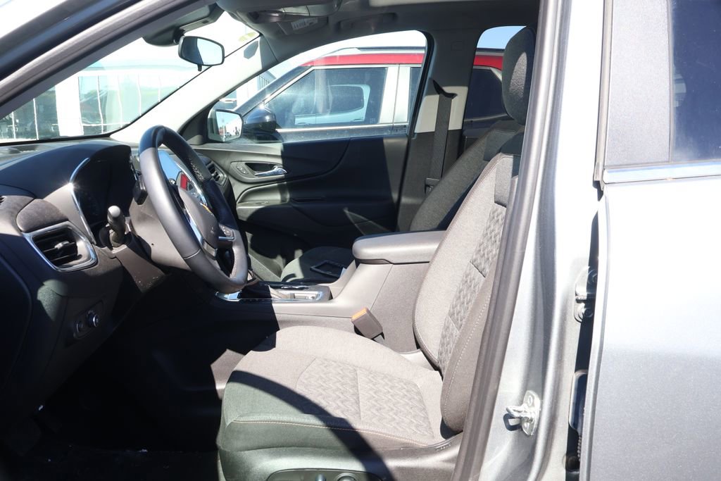 Used 2024 Chevrolet Equinox LT FWD image 10