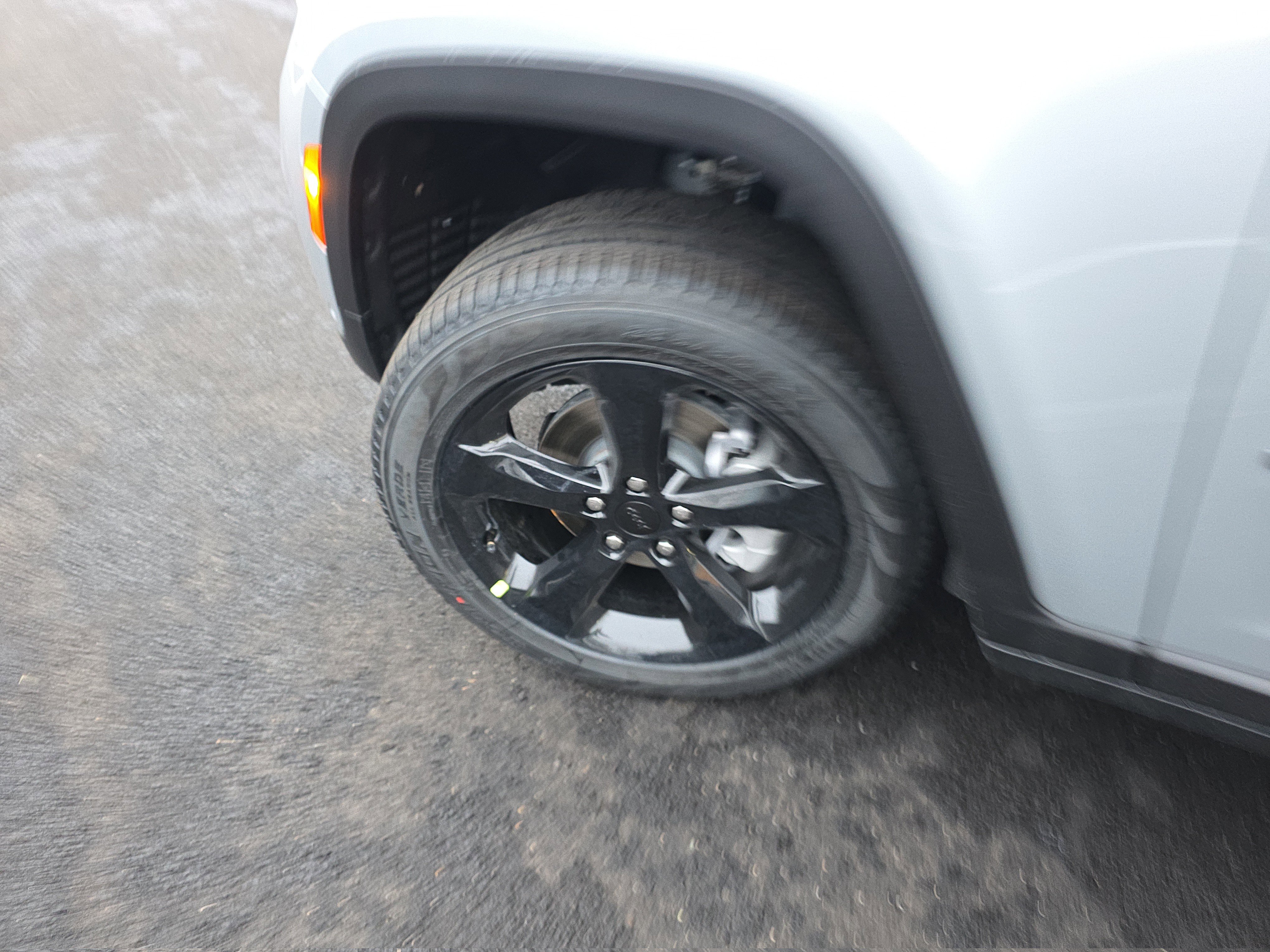 New 2025 Jeep Grand Cherokee Limited w/ Luxury Tech Group II image 36