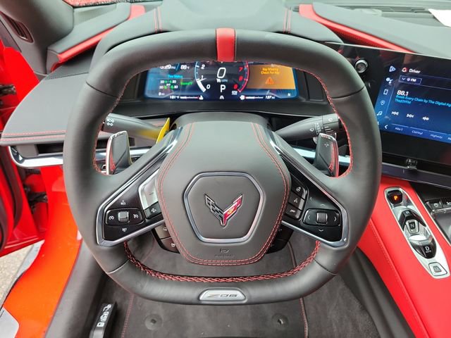 Used 2025 Chevrolet Corvette Z06 RWD image 22