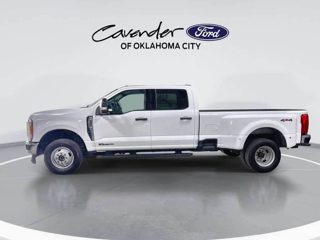 Used 2025 Ford F350 XLT AWD/4WD image 5