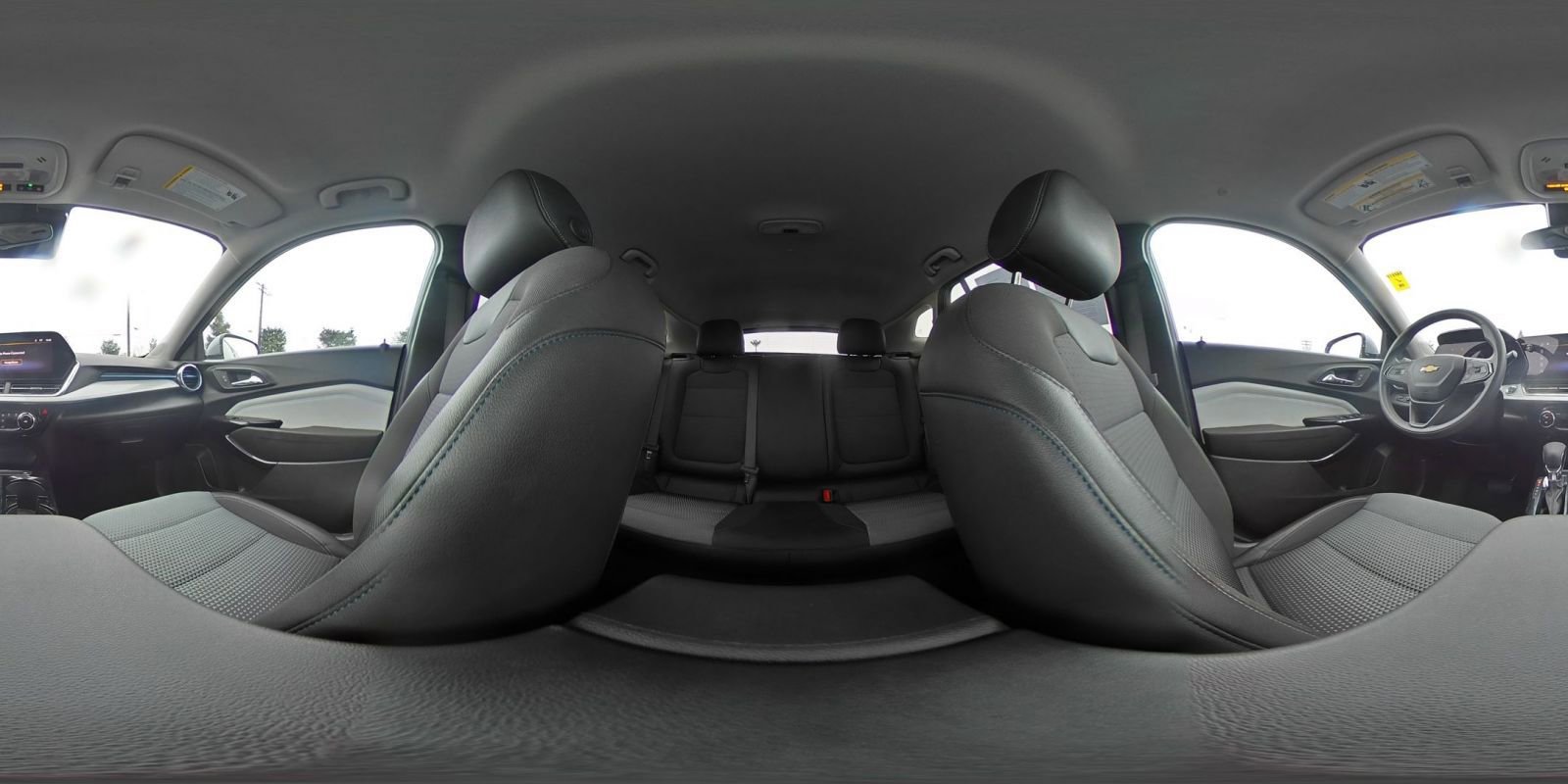 Used 2025 Chevrolet Trax LT image 37