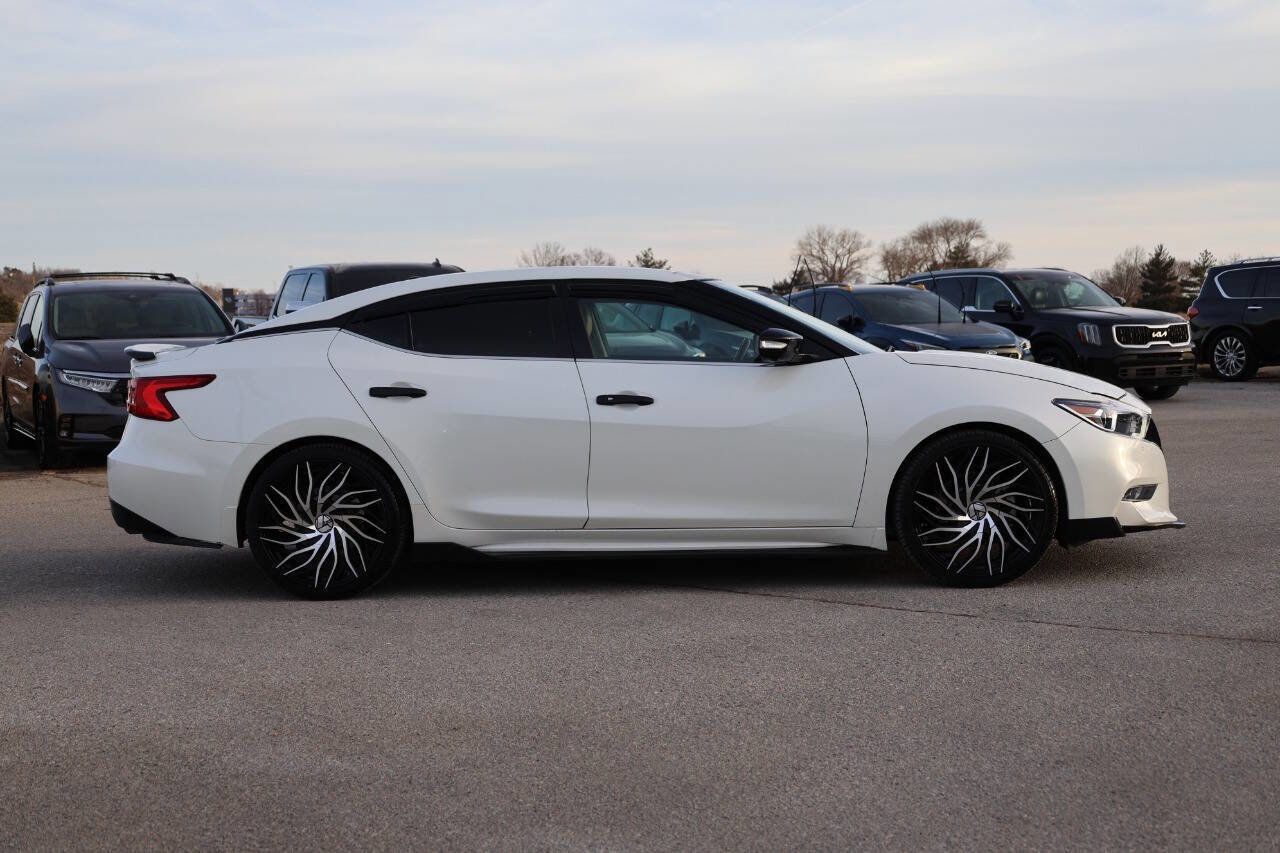 Used 2018 Nissan Maxima Platinum image 7