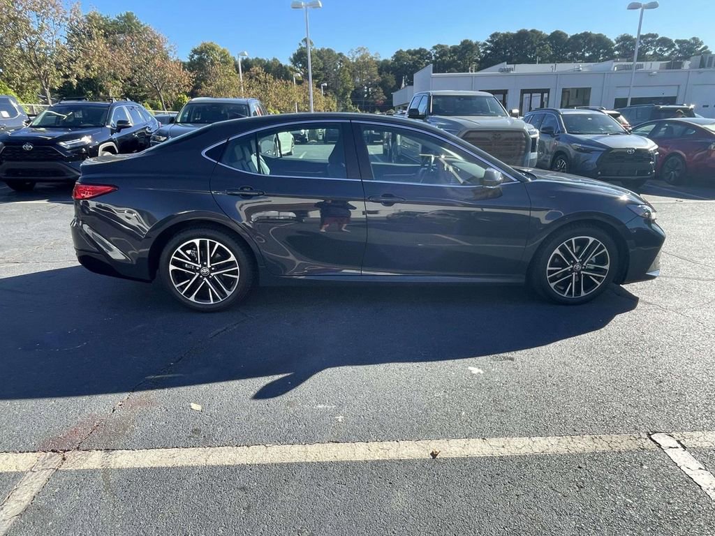 Used 2025 Toyota Camry XLE image 12