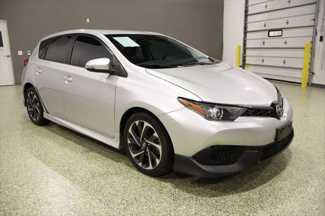 Used 2016 Scion iM Base image 1