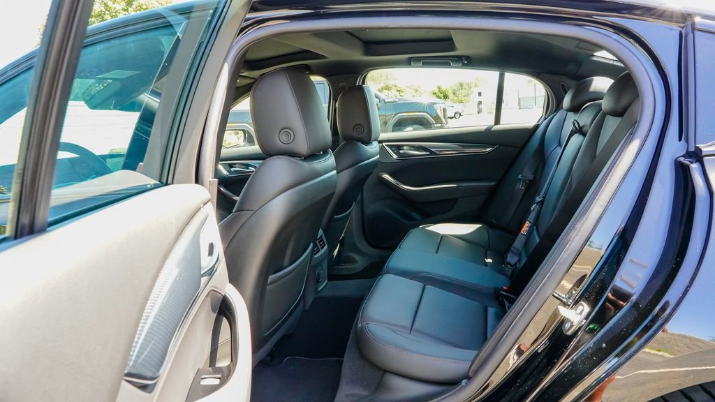 Certified 2026 Cadillac CT5 V RWD image 9