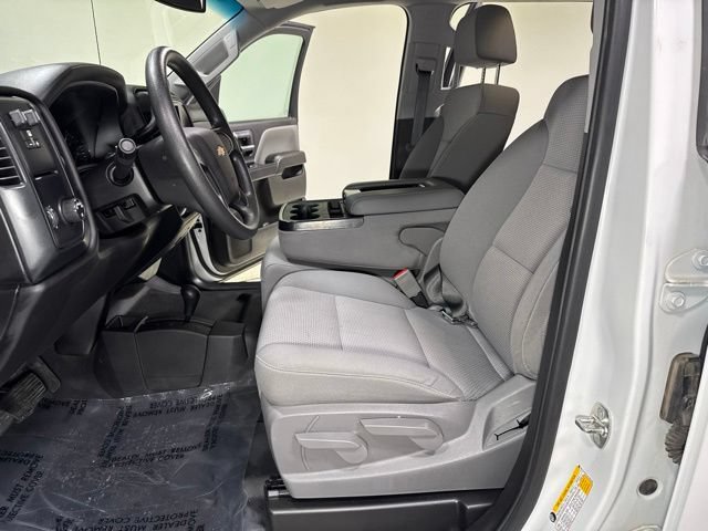 Used 2018 Chevrolet Silverado 1500 W/T w/ Trailering Package AWD/4WD image 11