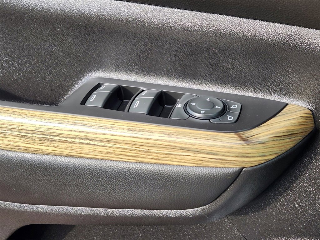 Used 2019 GMC Acadia Denali w/ Technology Package image 4