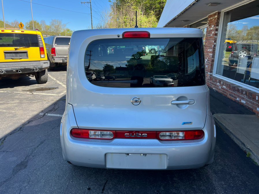 Used 2013 Nissan Cube 1.8 S w/ Interior Designer Pkg FWD image 3