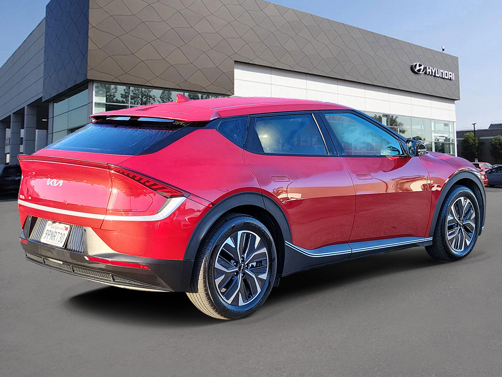 Used 2024 Kia EV6 Light RWD image 2