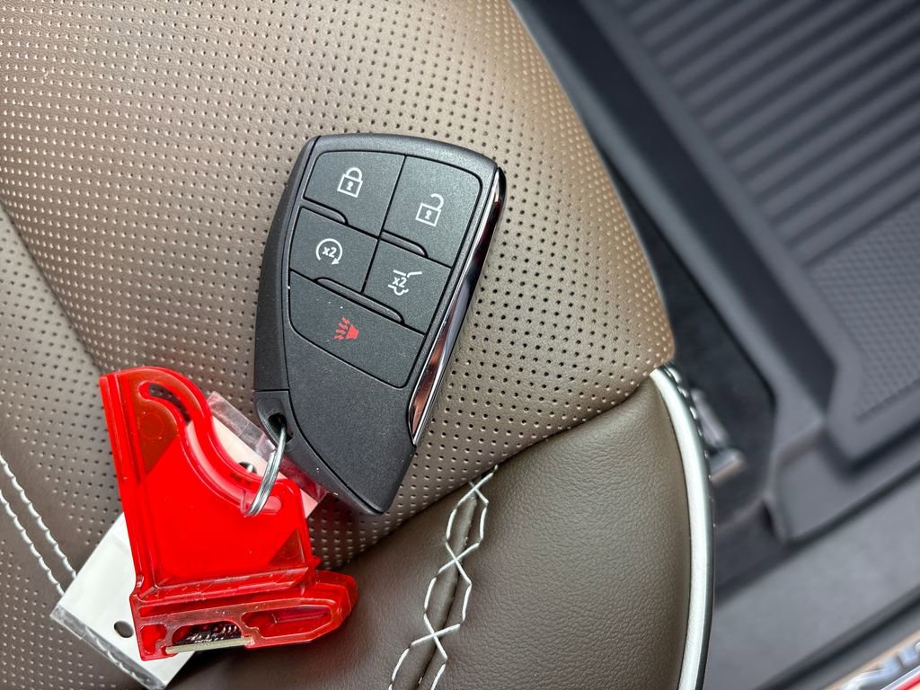 New 2026 GMC Acadia Denali Ultimate w/ LPO, Floor Liner Package image 55