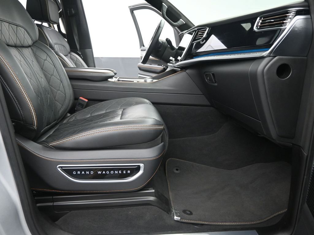 Used 2023 Jeep Grand Wagoneer Series III image 20